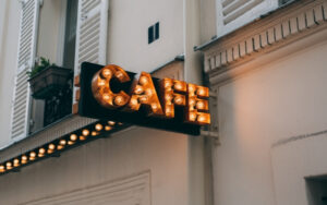 tips to run a successful cafe shop