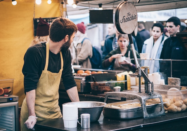 Tips to attracting customers to your takeaway