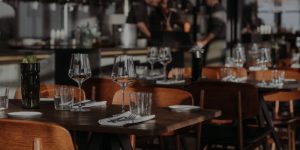 5 Attracting Strategies For Successful Restaurant Holiday Promotions 