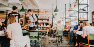 How to Manage Rush Hours in the Restaurant