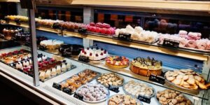 How to Choose the Optimal Budget-Friendly Dessert Shop Supplier?