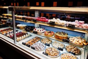 Read more about the article How to Choose the Optimal Budget-Friendly Dessert Shop Supplier?