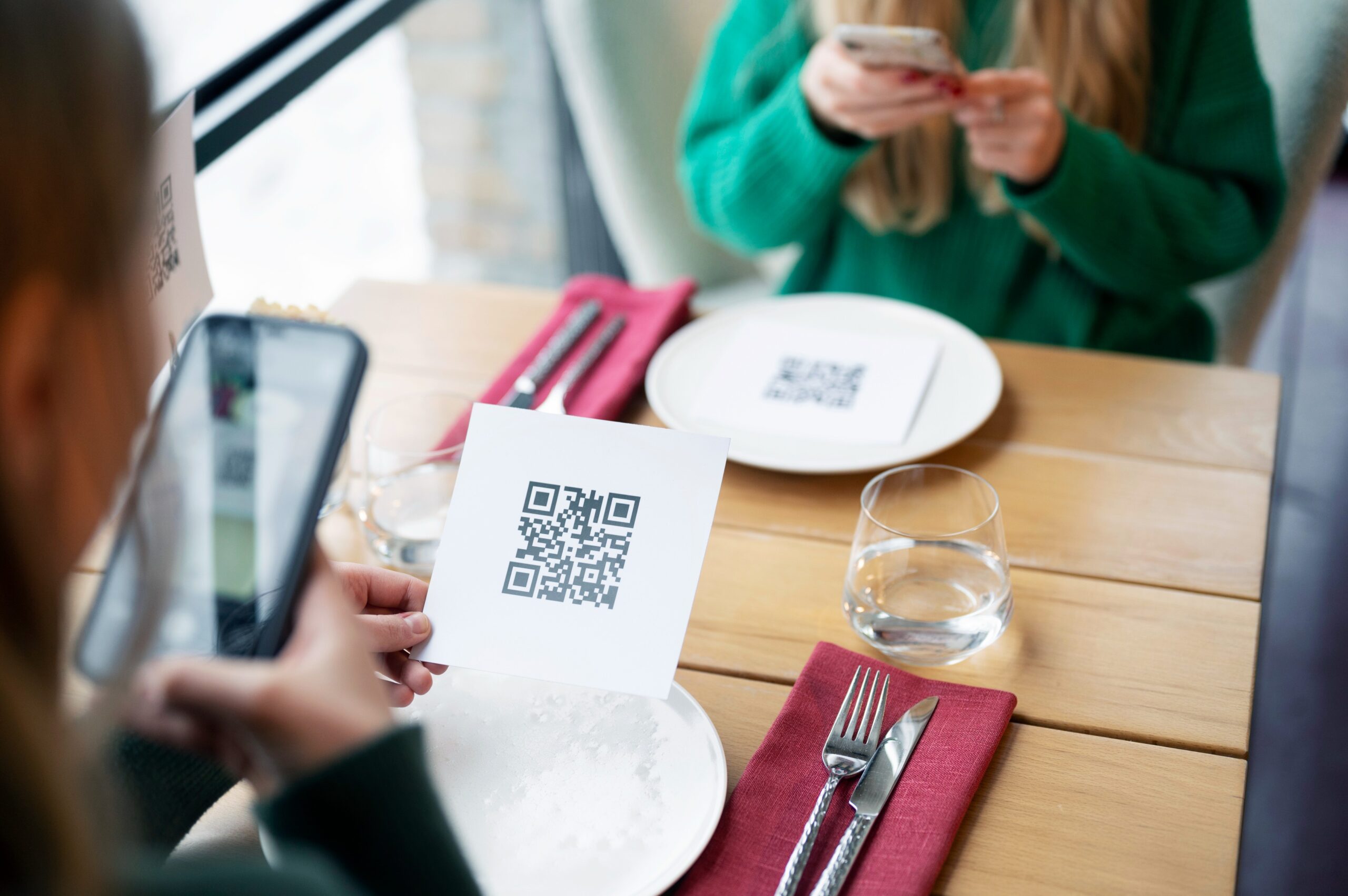 You are currently viewing Top 10 Essential Types of Restaurant Technology