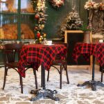 How to Decorate Your Restaurant for Christmas on a Budget?